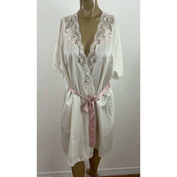 Vintage Sara Beth Women's P Satin Short Robe Lace Trim Beaded Belted - Picture 1 of 8